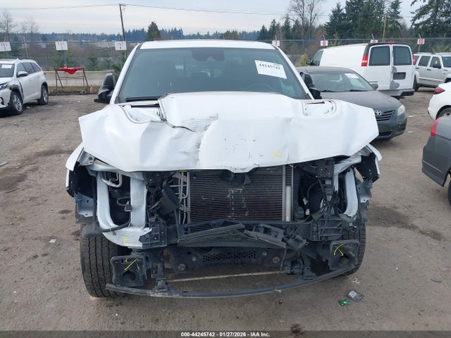 1C6SRFRT1MN513000 RAM 1500 Laramie 4x4 6&#039;4 Box