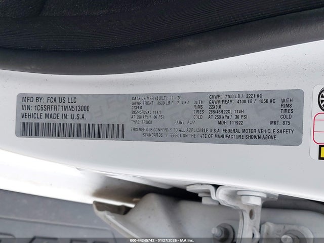 1C6SRFRT1MN513000 RAM 1500 Laramie 4x4 6&#039;4 Box