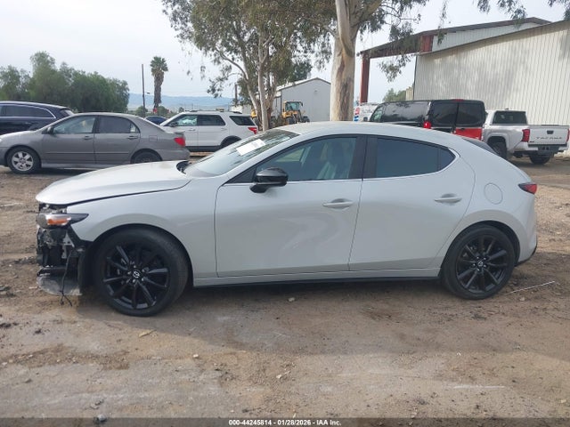 JM1BPAKM5R1720640 Mazda Mazda3 2.5 S Select Sport