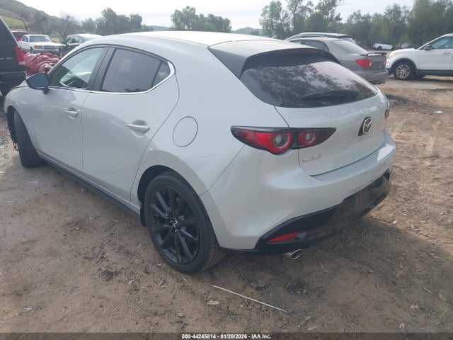 JM1BPAKM5R1720640 Mazda Mazda3 2.5 S Select Sport