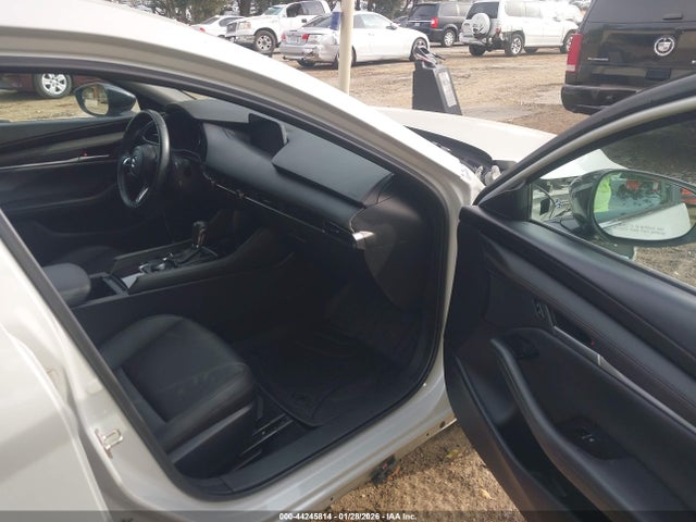 JM1BPAKM5R1720640 Mazda Mazda3 2.5 S Select Sport