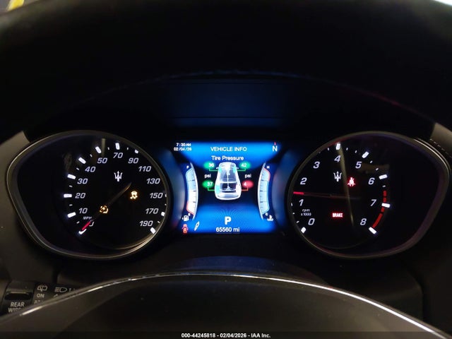 44245818 :رقم المزاد ، ZN661XUL8HX257865 vin ، 2017 Maserati Levante مزاد بيع