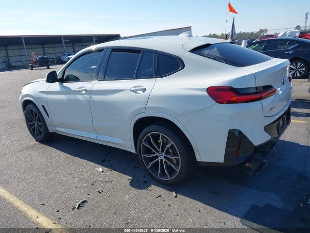 2023 BMW X4 5UX33DT02P9N55057 Photo 2