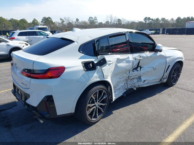 2023 BMW X4 5UX33DT02P9N55057 Photo 3