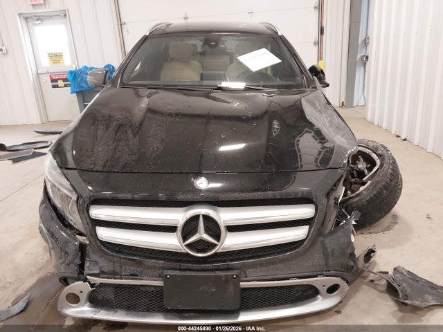 WDCTG4GB8GJ197909 Mercedes-Benz Gla 250 4matic
