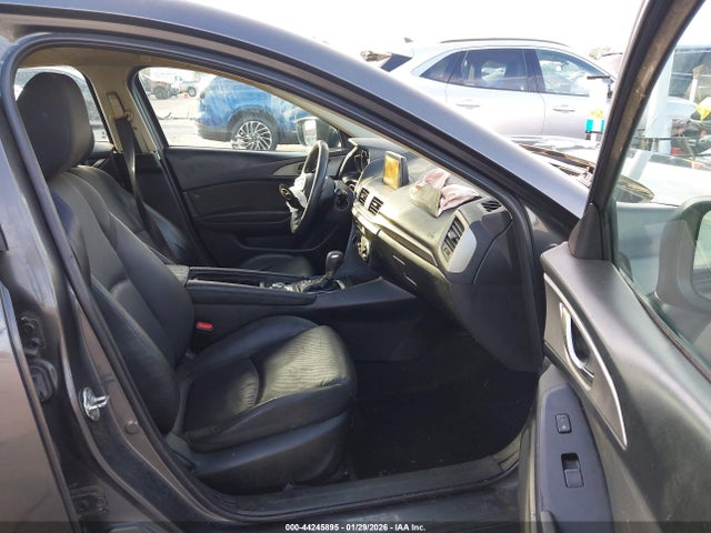 44245895 :رقم المزاد ، 3MZBN1U7XHM119008 vin ، 2017 Mazda Mazda3 Sport مزاد بيع
