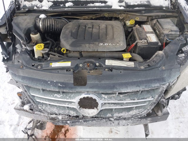 Продажа на аукционе авто 2011 Volkswagen Routan Se, vin: 2V4RW3DG5BR695637, номер лота: 44245909