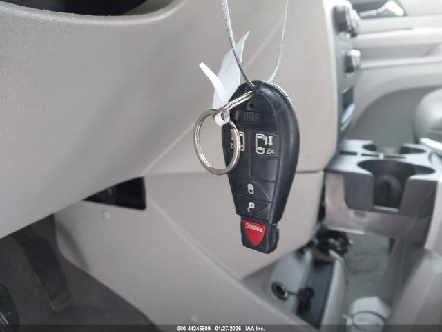 Продажа на аукционе авто 2011 Volkswagen Routan Se, vin: 2V4RW3DG5BR695637, номер лота: 44245909