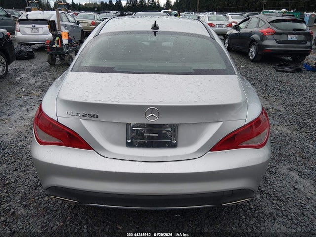 Mercedes-Benz CLA 250 2018 WDDSJ4EB8JN540908 Image 16