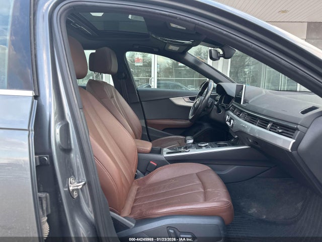 2017 AUDI A4 WAUENAF48HN027837 Photo 4