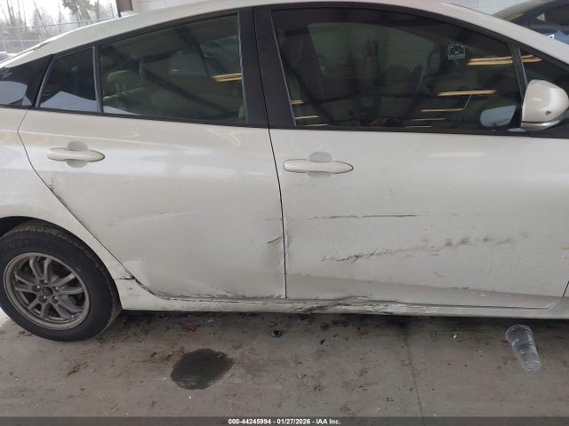 JTDKBRFU3G3011388 Toyota Prius Two