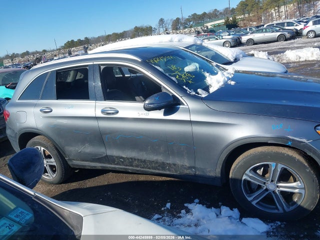 2016 Mercedes-benz Glc 300 4matic მანქანა იყიდება აუქციონზე, vin: WDC0G4KB6GF074462, აუქციონის ნომერი: 44245999
