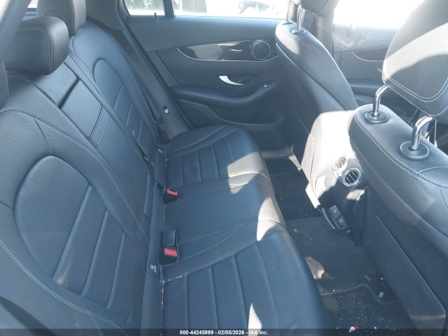 2016 Mercedes-benz Glc 300 4matic მანქანა იყიდება აუქციონზე, vin: WDC0G4KB6GF074462, აუქციონის ნომერი: 44245999
