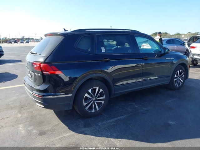 2024 VOLKSWAGEN TIGUAN 3VVRB7AX0RM232910 Photo 3