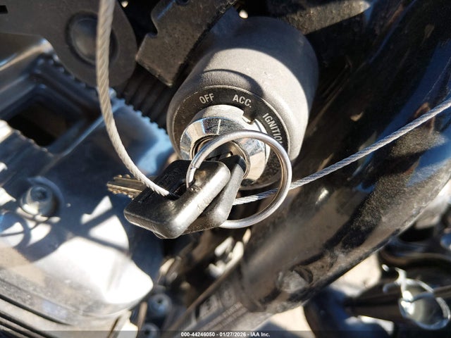 2015 HARLEY-DAVIDSON XL1200 1HD1LC31XFC433915 Photo 10