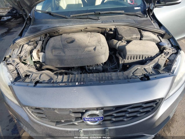 YV440MWKXH1040235 Volvo V60 Cross Country T5