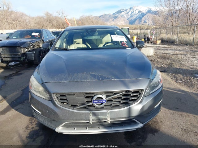 YV440MWKXH1040235 Volvo V60 Cross Country T5
