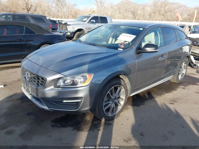 YV440MWKXH1040235 Volvo V60 Cross Country T5