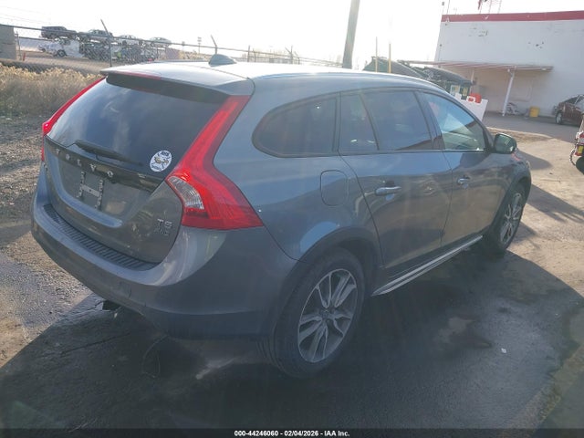 YV440MWKXH1040235 Volvo V60 Cross Country T5