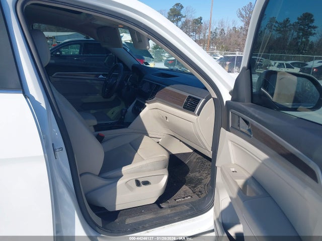 2019 VOLKSWAGEN ATLAS 1V2SR2CA3KC591858 Photo 4