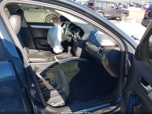 2010 AUDI A4 WAUBFAFL3AN035762 Photo 4