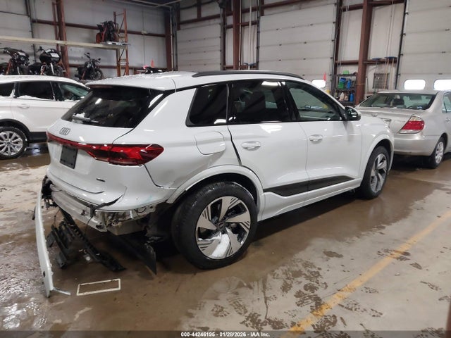 2025 AUDI Q6 E-TRON WA124BGF4SA056243 Photo 3