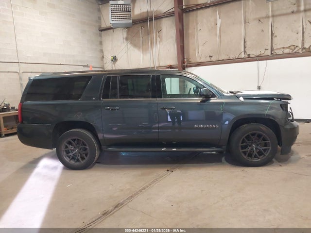1GNSKHKC5KR283235 Chevrolet Suburban Lt