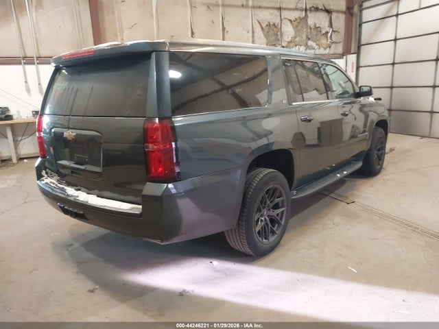 1GNSKHKC5KR283235 Chevrolet Suburban Lt
