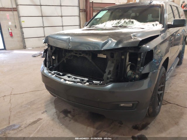 1GNSKHKC5KR283235 Chevrolet Suburban Lt