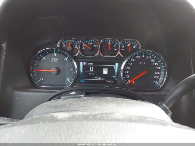 1GNSKHKC5KR283235 Chevrolet Suburban Lt