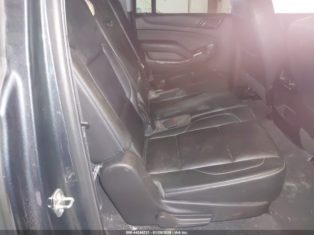 1GNSKHKC5KR283235 Chevrolet Suburban Lt