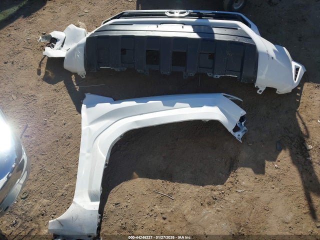 3TMKB5FN7SM038246 Toyota Tacoma Sr5