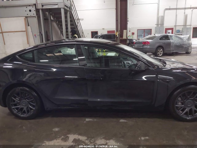 2025 Tesla Model 3 Long Range All-wheel Drive მანქანა იყიდება აუქციონზე, vin: 5YJ3E1EB3SF052936, აუქციონის ნომერი: 44246235