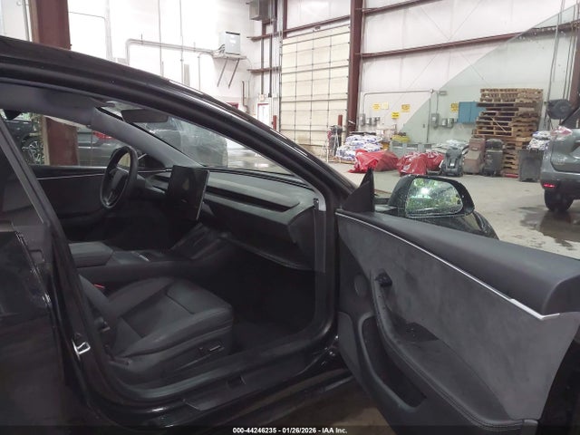 2025 Tesla Model 3 Long Range All-wheel Drive მანქანა იყიდება აუქციონზე, vin: 5YJ3E1EB3SF052936, აუქციონის ნომერი: 44246235