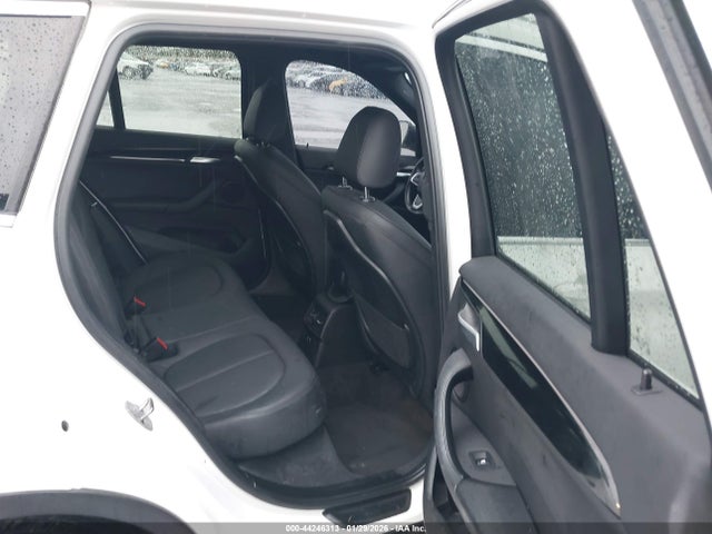 2019 BMW X1 WBXHT3C59K5L35673 Photo 7