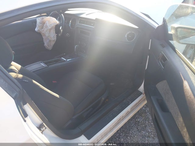 2013 FORD MUSTANG 1ZVBP8AM3D5211767 Photo 4