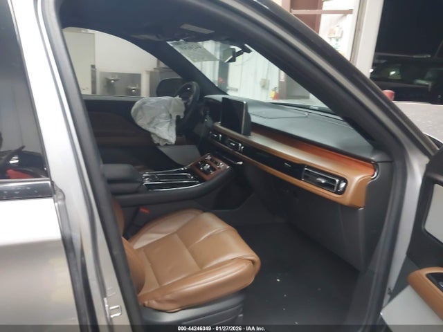 5LM5J7XCXRGL04915 Lincoln Aviator Reserve