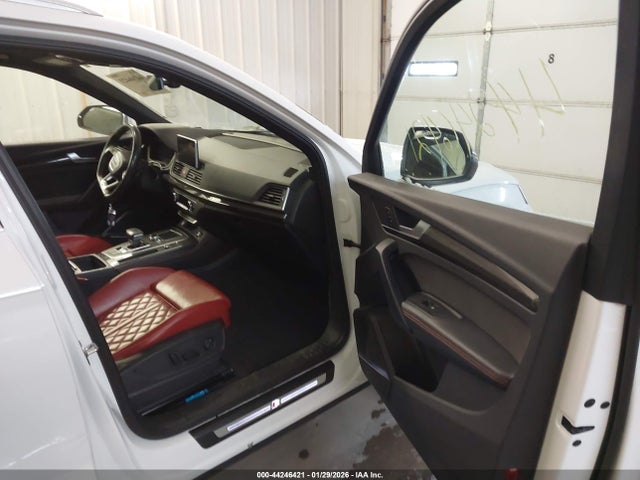 2018 Audi Sq5 3.0t Premium Plus მანქანა იყიდება აუქციონზე, vin: WA1C4AFY0J2139307, აუქციონის ნომერი: 44246421