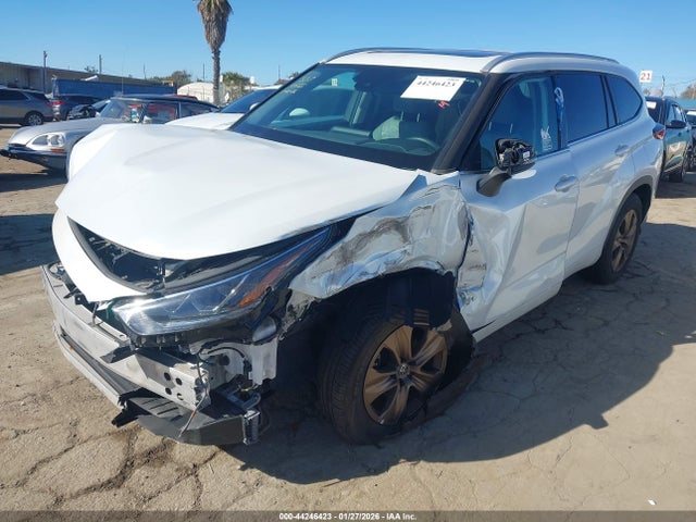 5TDAARAH7NS511204 Toyota Highlander Hybrid Xle Bronze Edition