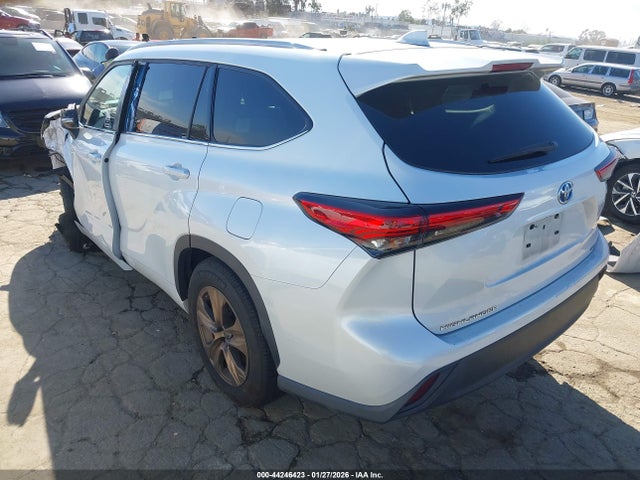 5TDAARAH7NS511204 Toyota Highlander Hybrid Xle Bronze Edition