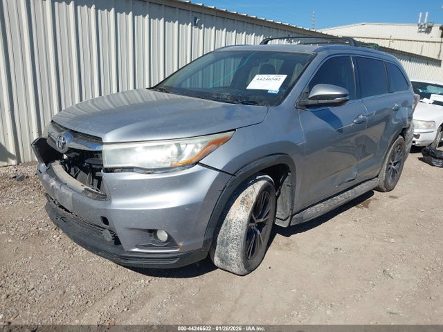 Toyota Highlander Xle V6 2016 5TDJKRFH1GS249060 Image 2