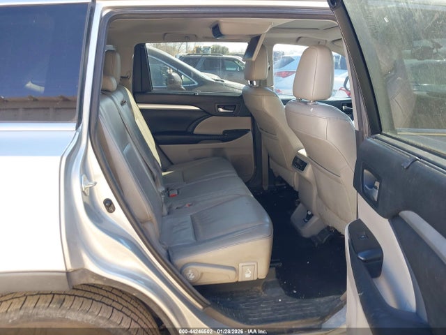 Toyota Highlander Xle V6 2016 5TDJKRFH1GS249060 Image 8