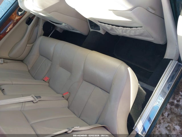 44246549 :رقم المزاد ، SAJDA15B2YMF14147 vin ، 2000 Jaguar Xjr مزاد بيع