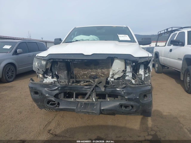 1C6SRFGT5RN119557 RAM 1500 Tradesman 4x4 5&#039;7 Box