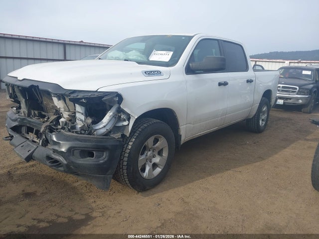 1C6SRFGT5RN119557 RAM 1500 Tradesman 4x4 5&#039;7 Box