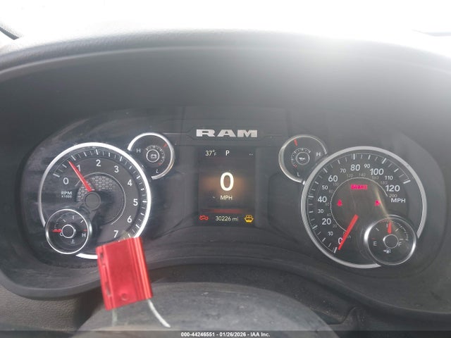 1C6SRFGT5RN119557 RAM 1500 Tradesman 4x4 5&#039;7 Box