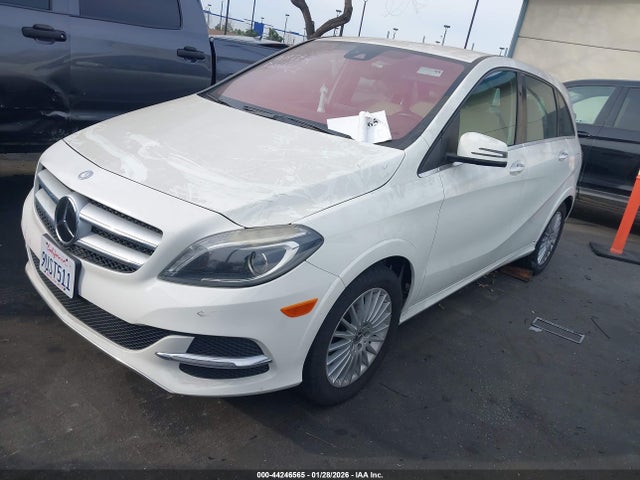Mercedes-Benz B 250e 2016 WDDVP9AB6GJ008930 Image 2
