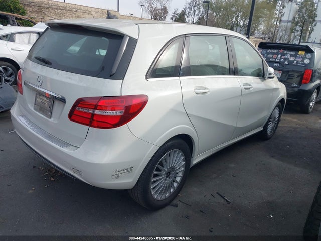 Mercedes-Benz B 250e 2016 WDDVP9AB6GJ008930 Image 4