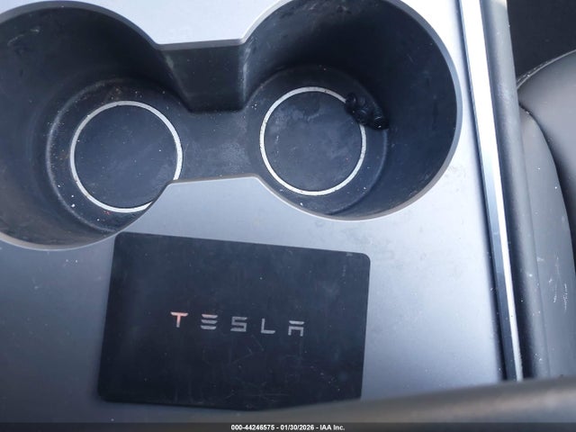 2024 TESLA MODEL Y 7SAYGDEE5RF186050 Photo 10