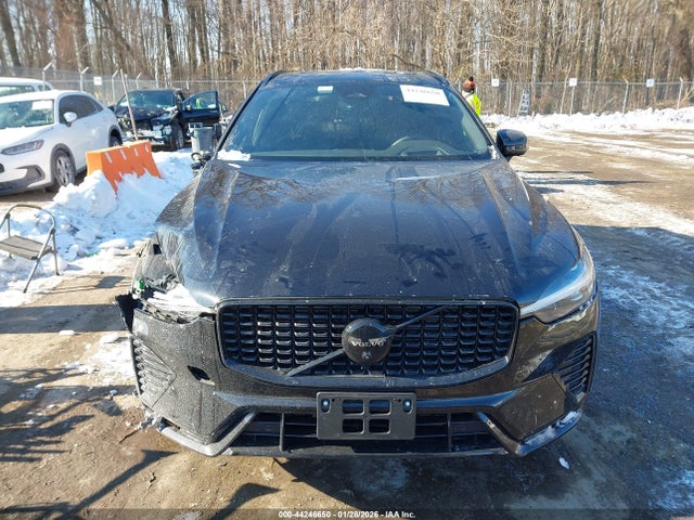 YV4M12RD8S1018899 Volvo Xc60 B5 Ultra Black Edition